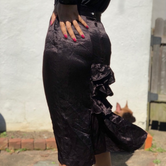 Ruffle Tail Satin Skirt - Picture 2 of 8